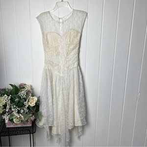 Nuance Vintage Lace Dress